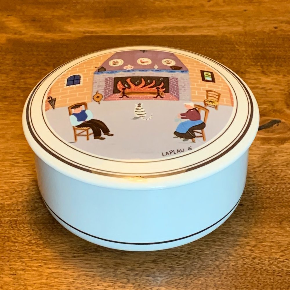 Villeroy & Boch Design Naif 3 3/4" Porcelain Round Trinket Box